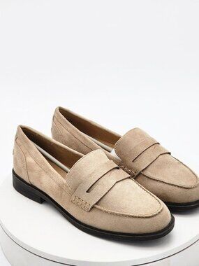 Journee Collection Brooks Taupe Penny Loafers Women’s Size 8.5 Wide WD